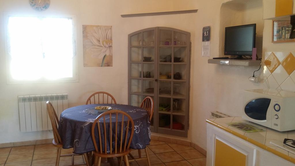 Mas De L Ancienne Magnanerie Villa Mallemort Buitenkant foto